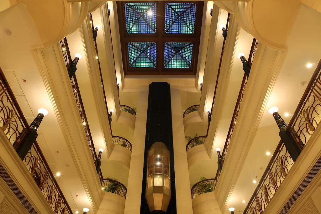 Royal Fort Hotel Вішакхапатнам Екстер'єр фото